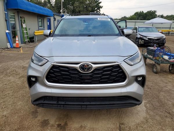 2021 TOYOTA HIGHLANDER