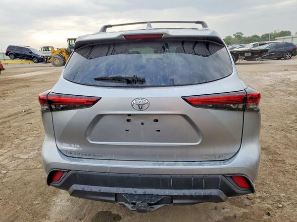 2021 TOYOTA HIGHLANDER