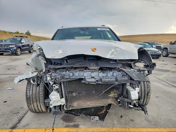 2021 PORSCHE CAYENNE S