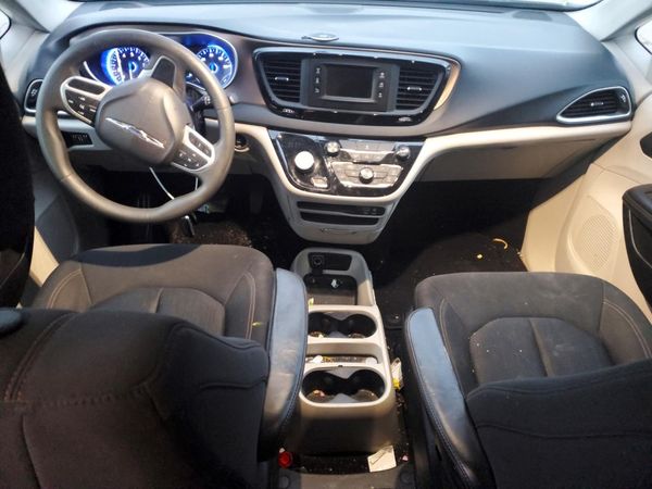 2017 CHRYSLER PACIFICA LX — CKPT
