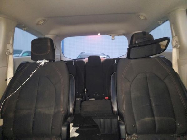 2017 CHRYSLER PACIFICA LX — SUVN