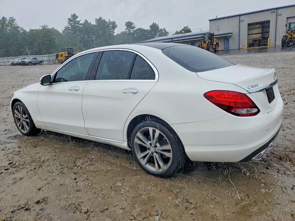 2016 MERCEDES-BENZ C300W 4MATIC 4P C300-4M