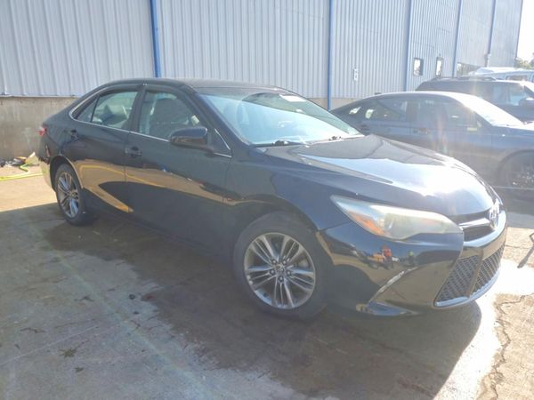2016 TOYOTA CAMRY