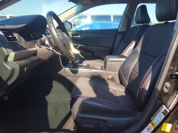2016 TOYOTA CAMRY