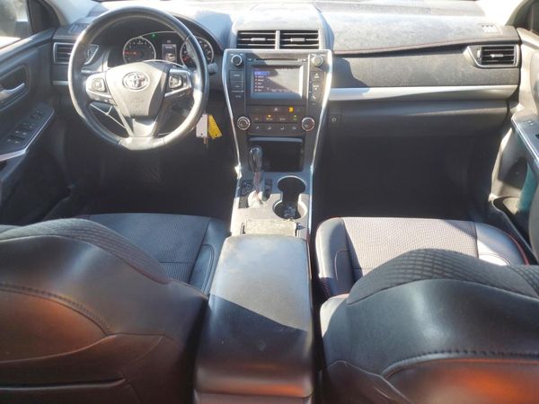 2016 TOYOTA CAMRY