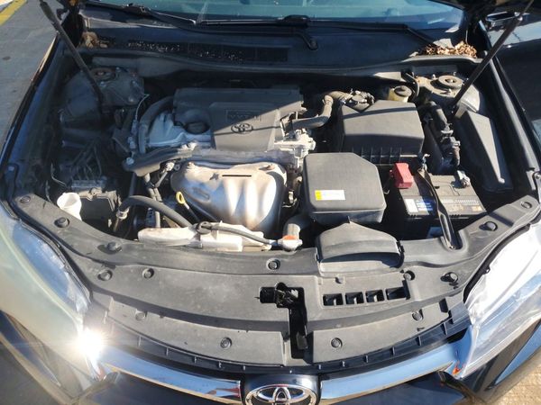 2016 TOYOTA CAMRY