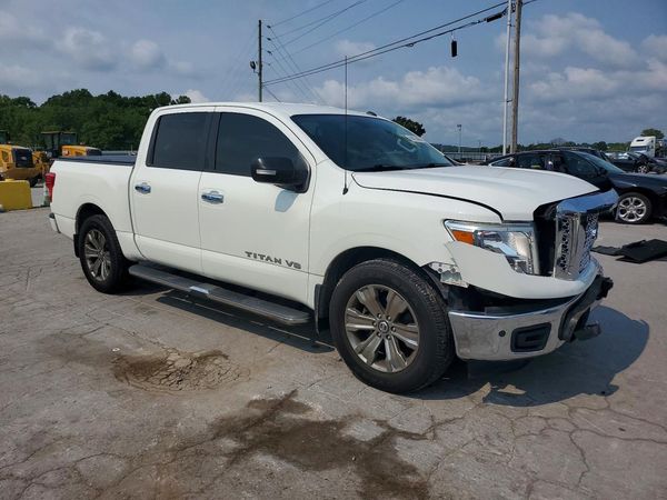 2019 NISSAN TITAN