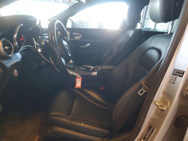 2015 MERCEDES-BENZ C Base