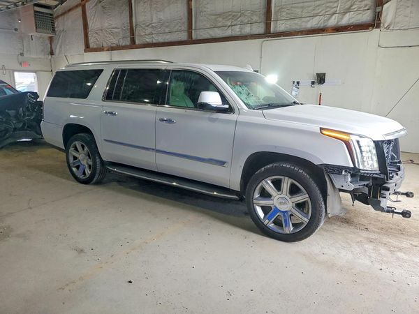 2019 CADILLAC ESCALADE ESV Luxury