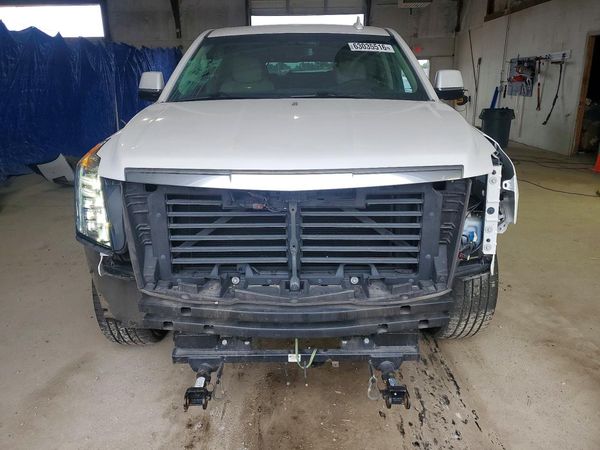 2019 CADILLAC ESCALADE ESV Luxury