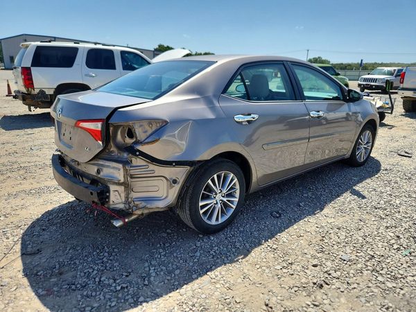 2015 TOYOTA COROLLA