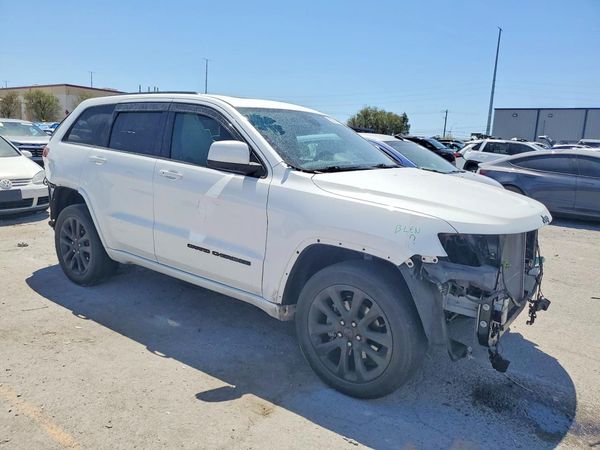 2019 JEEP GRAND CHEROKEE Laredo