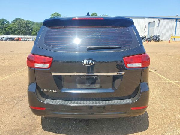 2017 KIA SEDONA L