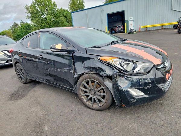 2013 HYUNDAI ELANTRA