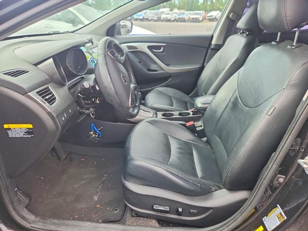 2013 HYUNDAI ELANTRA