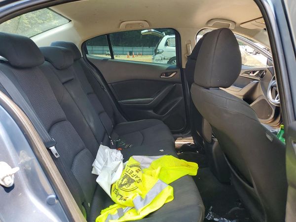 2015 MAZDA 3 Touring/GS