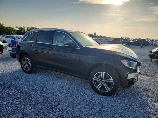 2019 MERCEDES-BENZ GLC GLC 300-4M