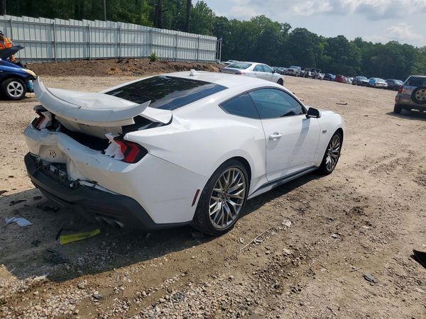 2024 FORD MUSTANG GT