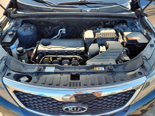 2013 KIA SORENTO Base / LX
