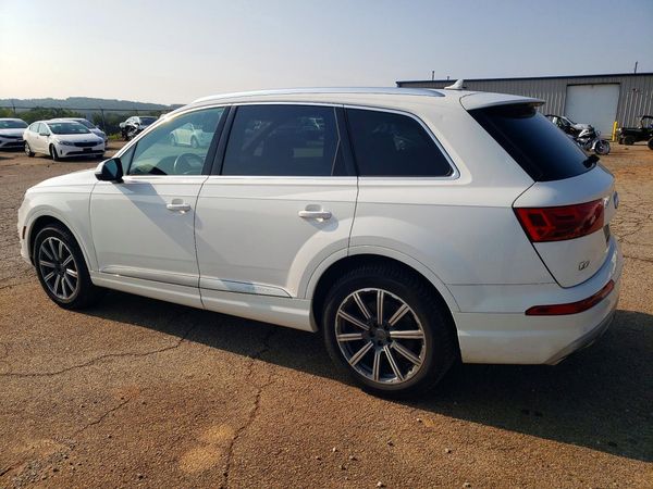 2017 AUDI Q7 quattro Premium