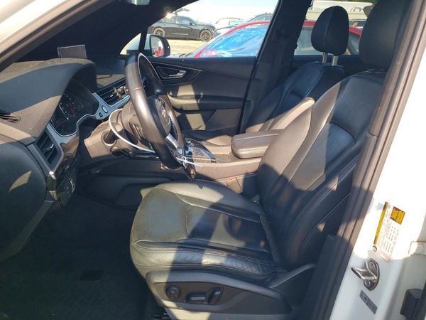 2017 AUDI Q7 quattro Premium