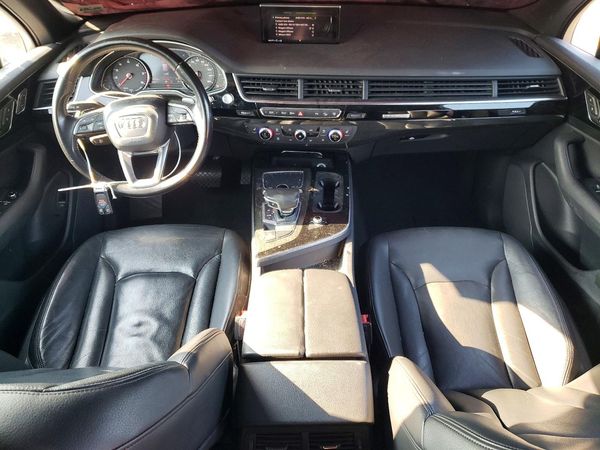 2017 AUDI Q7 quattro Premium