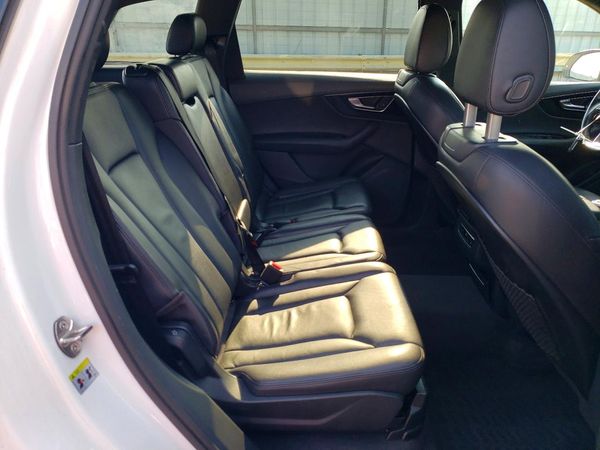 2017 AUDI Q7 quattro Premium