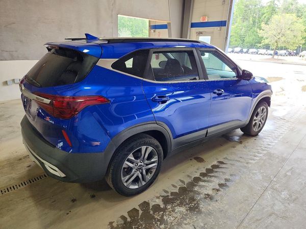 2021 KIA SELTOS S