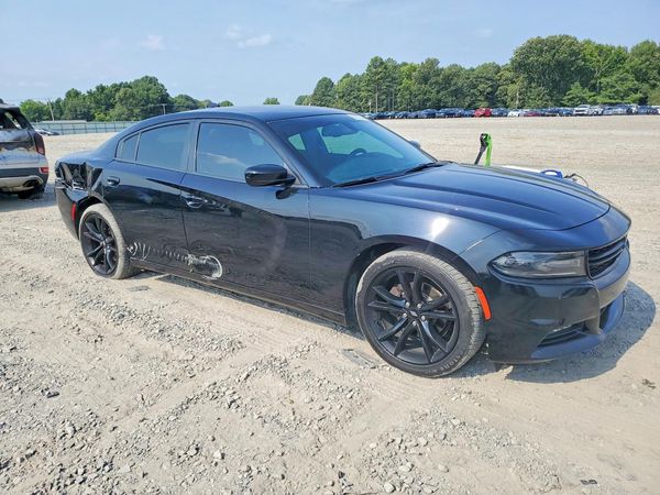 2018 DODGE CHARGER SXT Plus