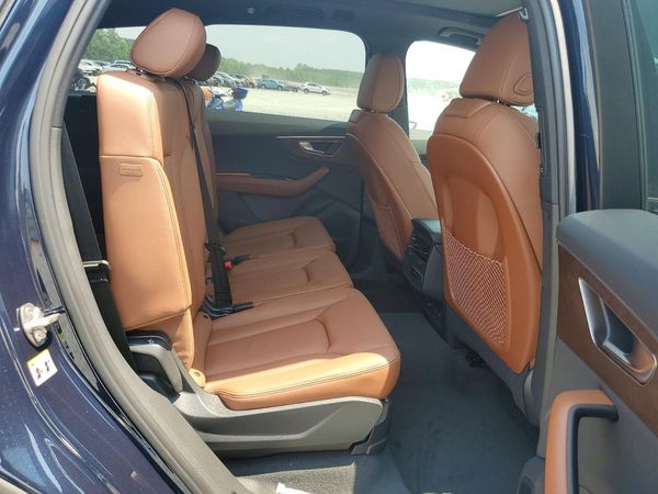 2026 AUDI Q7 quattro Premium