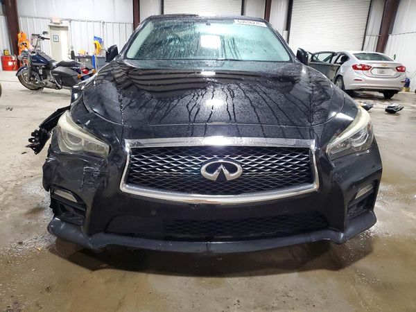 2017 INFINITI Q50