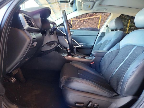 2019 KIA OPTIMA LX, S