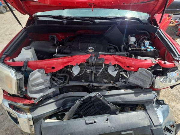 2016 TOYOTA TUNDRA SR/SR5