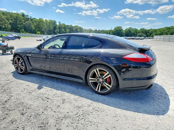2013 PORSCHE PANAMERA