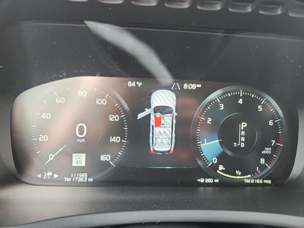 2019 VOLVO XC90 Momentum