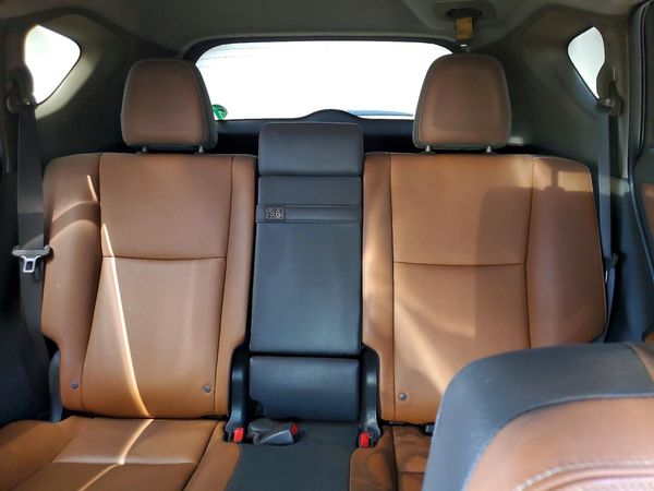 2017 TOYOTA RAV4 Ltd Hybrid