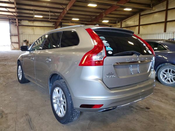 2015 VOLVO XC60