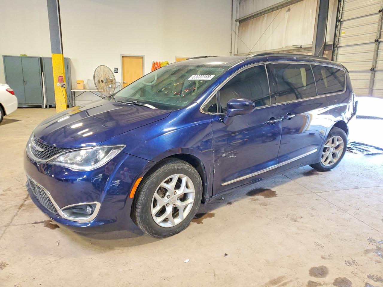 2017 CHRYSLER PACIFICA Touring L