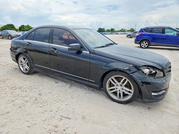 2014 MERCEDES-BENZ C C300 4 MATIC