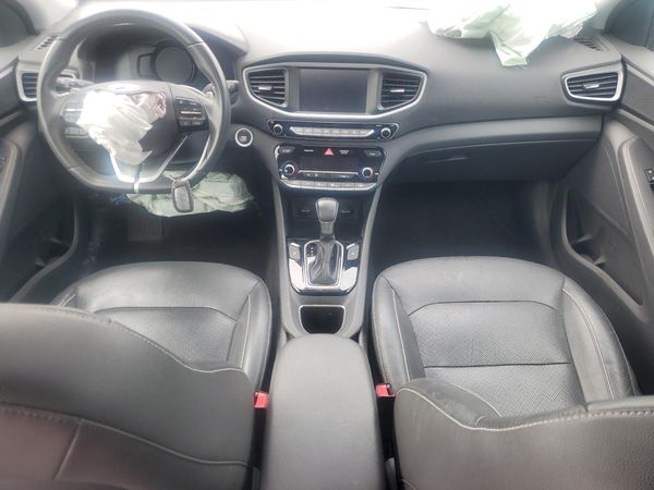 2018 HYUNDAI IONIQ Limited (HEV)