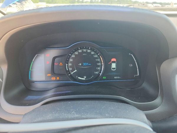 2018 HYUNDAI IONIQ Limited (HEV)