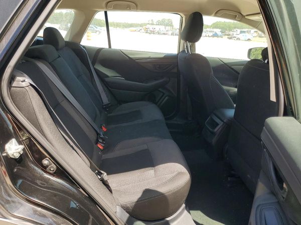 2020 SUBARU OUTBACK Base