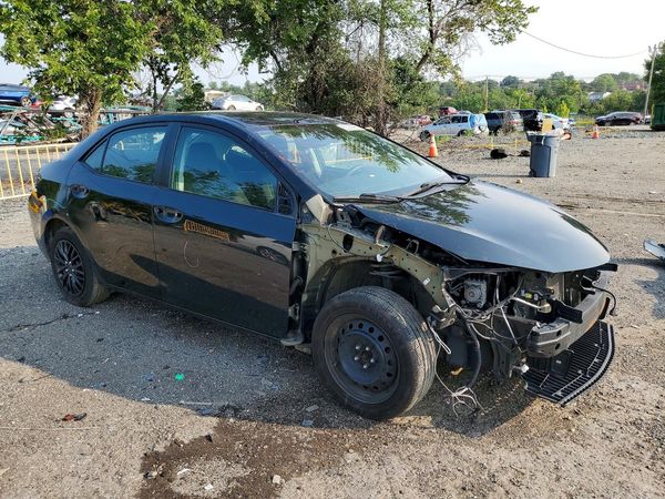 2019 TOYOTA COROLLA