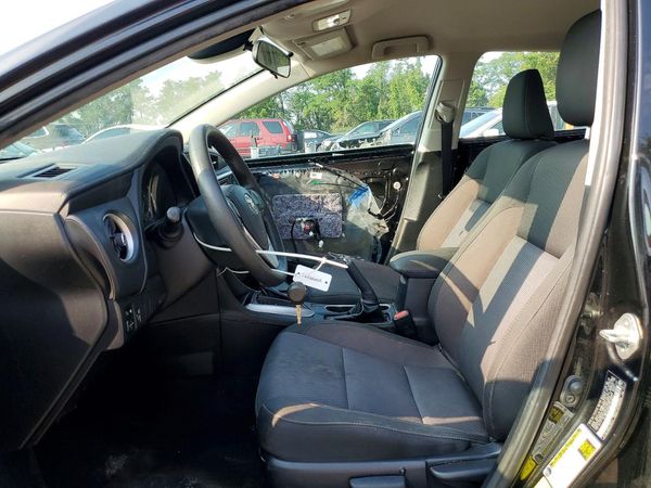 2019 TOYOTA COROLLA