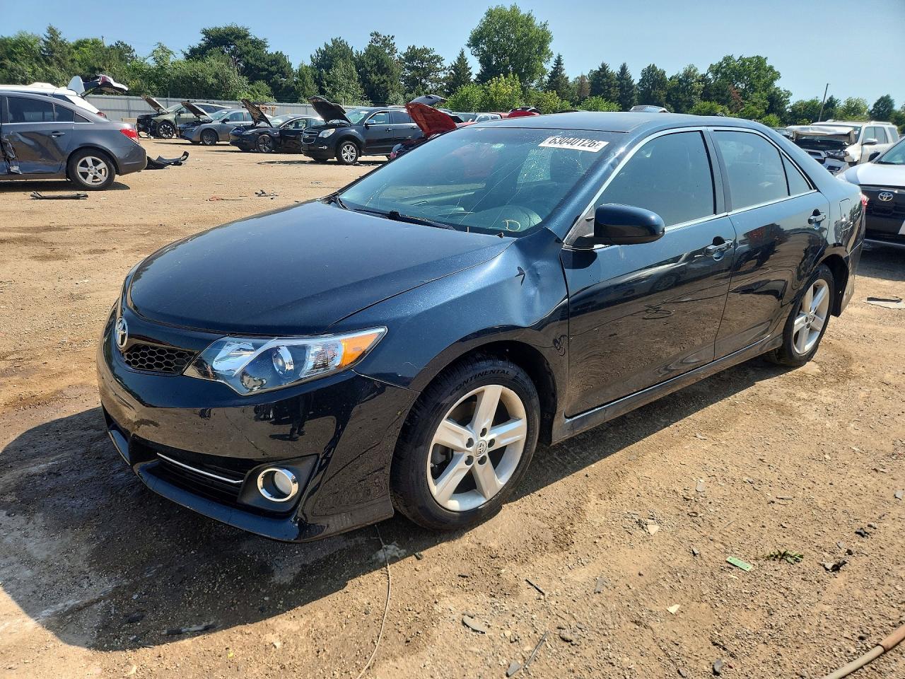 2014 TOYOTA CAMRY