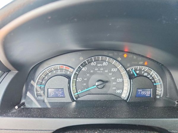 2014 TOYOTA CAMRY