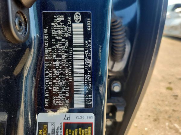2014 TOYOTA CAMRY