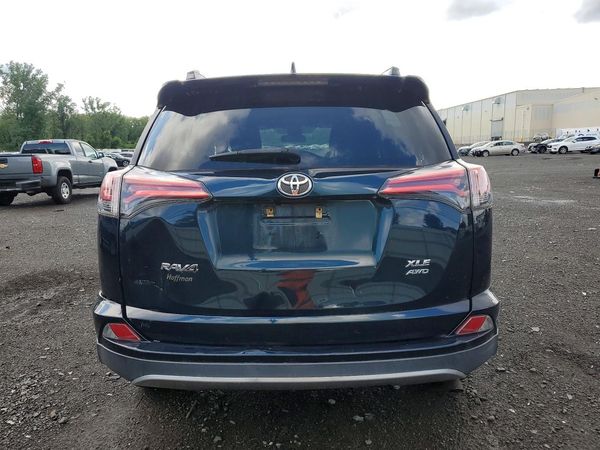 2018 TOYOTA RAV4 Adventure/XLE