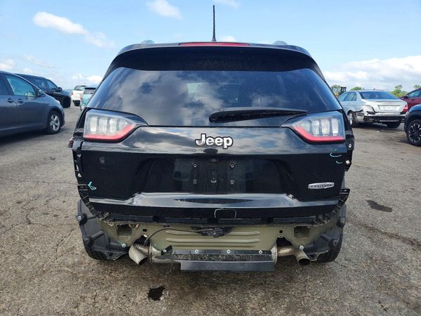 2019 JEEP CHEROKEE LATITUDE PLUS FWD