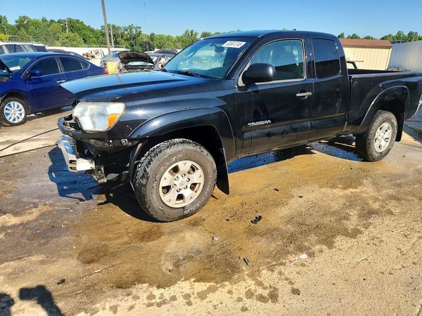 2014 TOYOTA TACOMA
